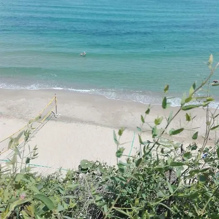 Apartman On The Beach *